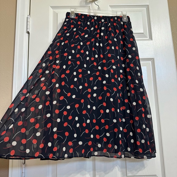 Ann Taylor Navy and Red Polka Dot Midi Skirt ♥️ - Picture 7 of 9